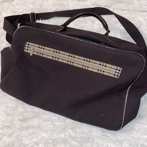 Burberry fragrance bag